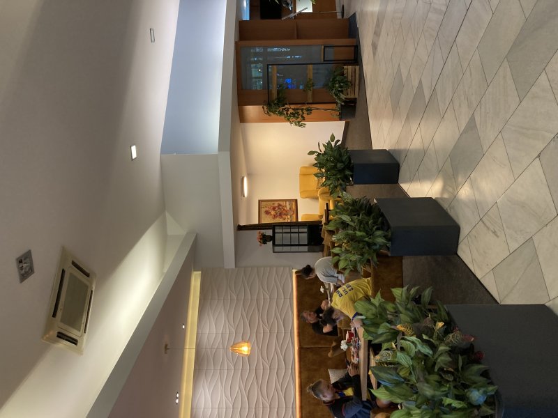 Lobby posezení pohled od vchodu stav před rekonstrukcí - 